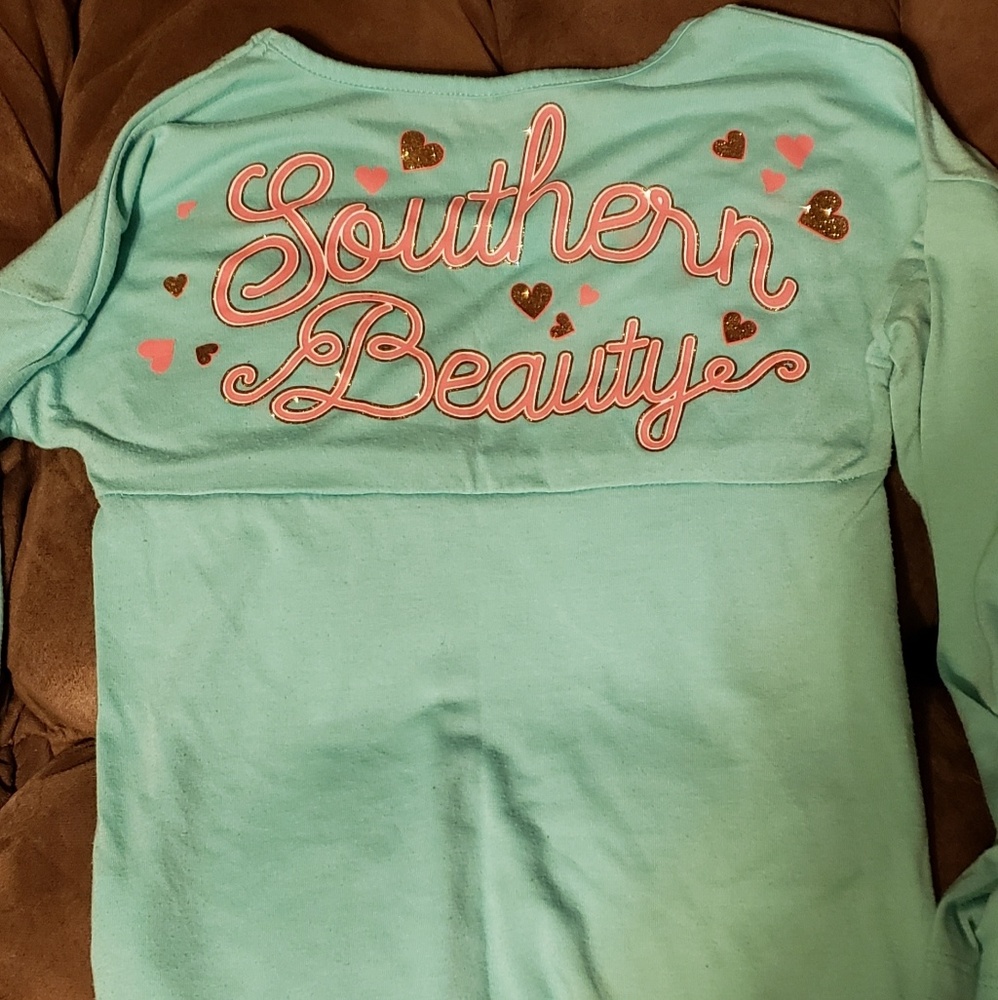 Shirts - Picture 2 of 8